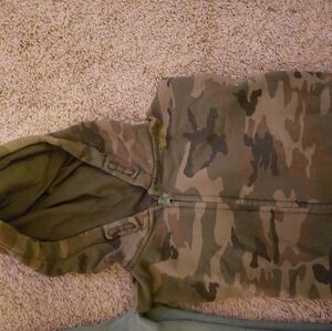 Old navy sweatshirt and hnm hoodie army fatigue size 12
